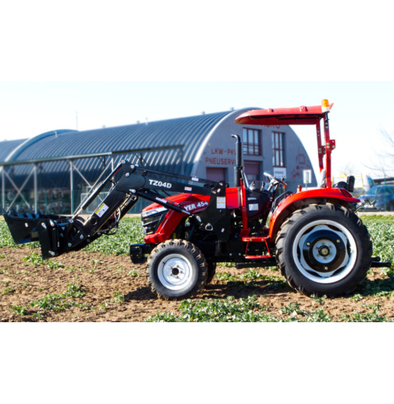 Farmársky traktor FLYER 454F s čelným nakladačom